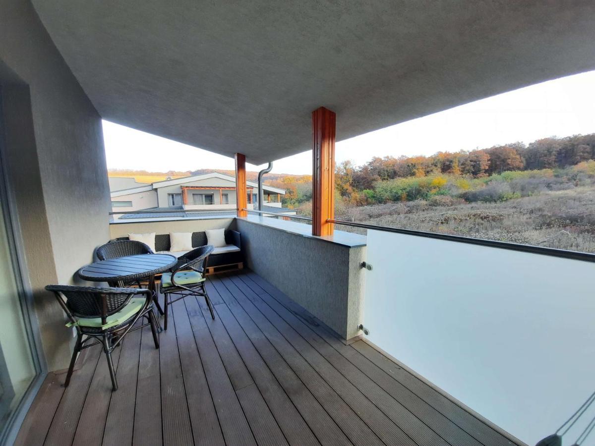 Apartman Kyjev Podhajska Exterior photo